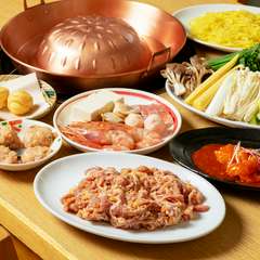 『上豚肉焼鍋コース』は店一番人気の看板メニュー