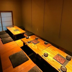 2階フロアでは 20名～24名様での貸切利用を受付中。