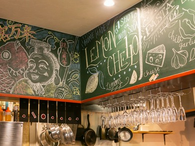 常時5〜60種類のワインをご用意