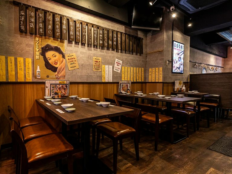 ウッドブラウンの落ち着いた雰囲気