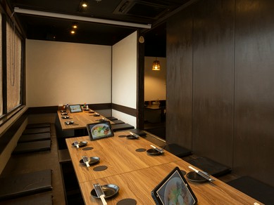 温かな暖色の光でお出迎え