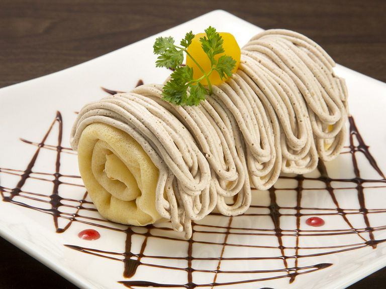 ほど良い甘さのもっちりスイーツ『FRANC特製クレープモンブラン』