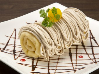 ほど良い甘さのもっちりスイーツ『FRANC特製クレープモンブラン』