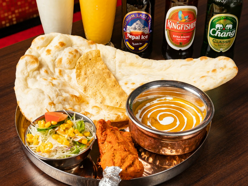カレーもチキンも食べたい欲張りセット『タンドリーチキン ランチ』