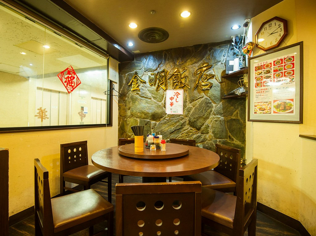 重厚感のあるインテリア