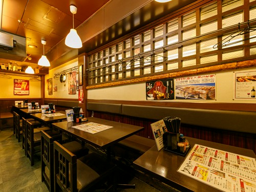 軽く一杯やるもよし、本格中華でしっかり食事するもよし