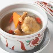 じんわりと体が温まる、味わい深い『排骨スープ』