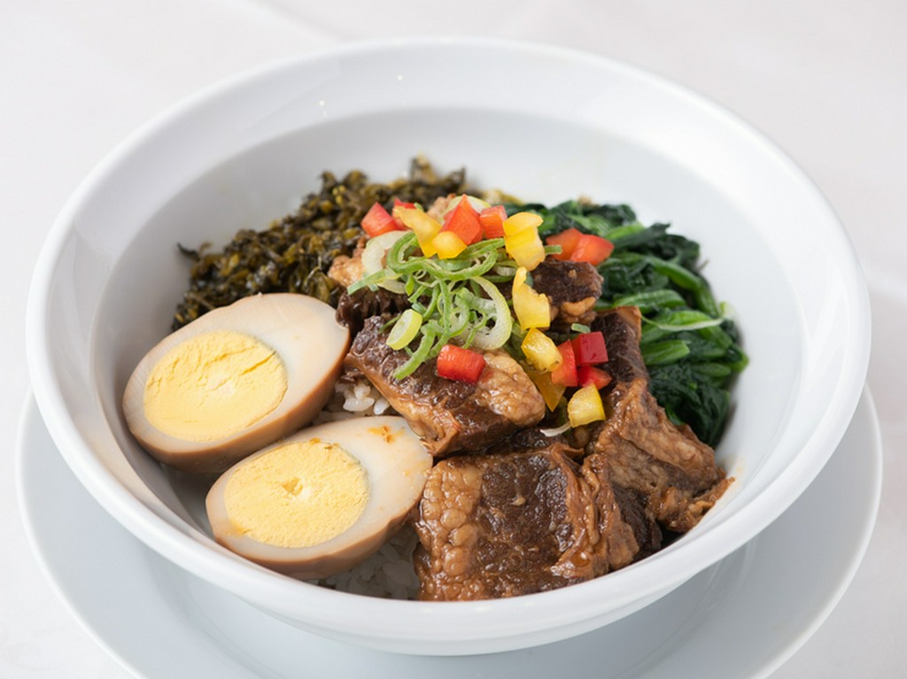 リッチな雰囲気の中、本格中華をお手頃価格で味わえるのが魅力