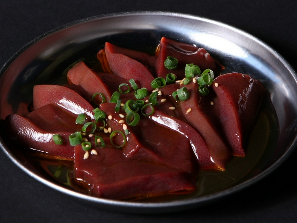 鮮度抜群のレバーを堪能できる『とろレバー』