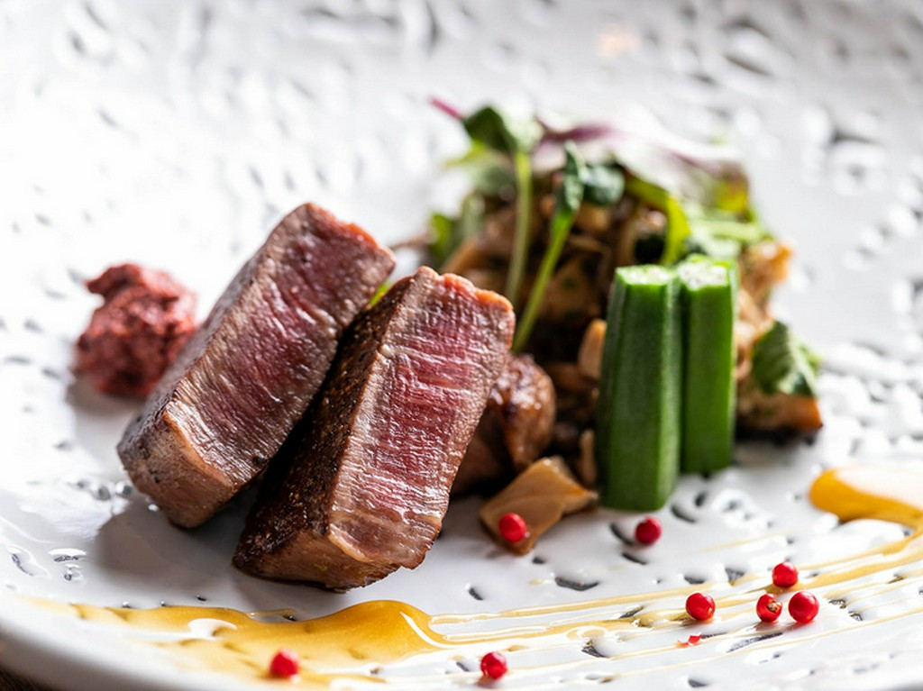 やわらかさが際立つ上質な味わい『ヒレ肉のローストビーフ』　