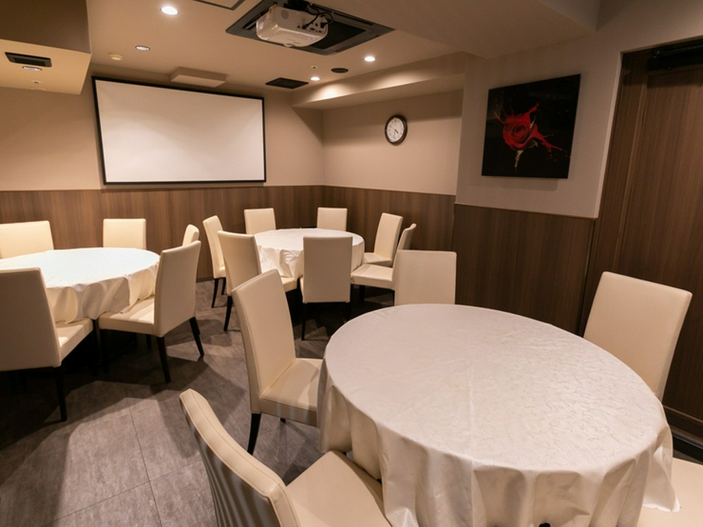 貸切も可能。高級感と清潔感のある空間で各種宴会