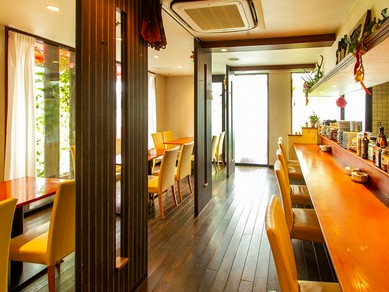 ゆっくり落ち着きながら、まずはお腹を満たして