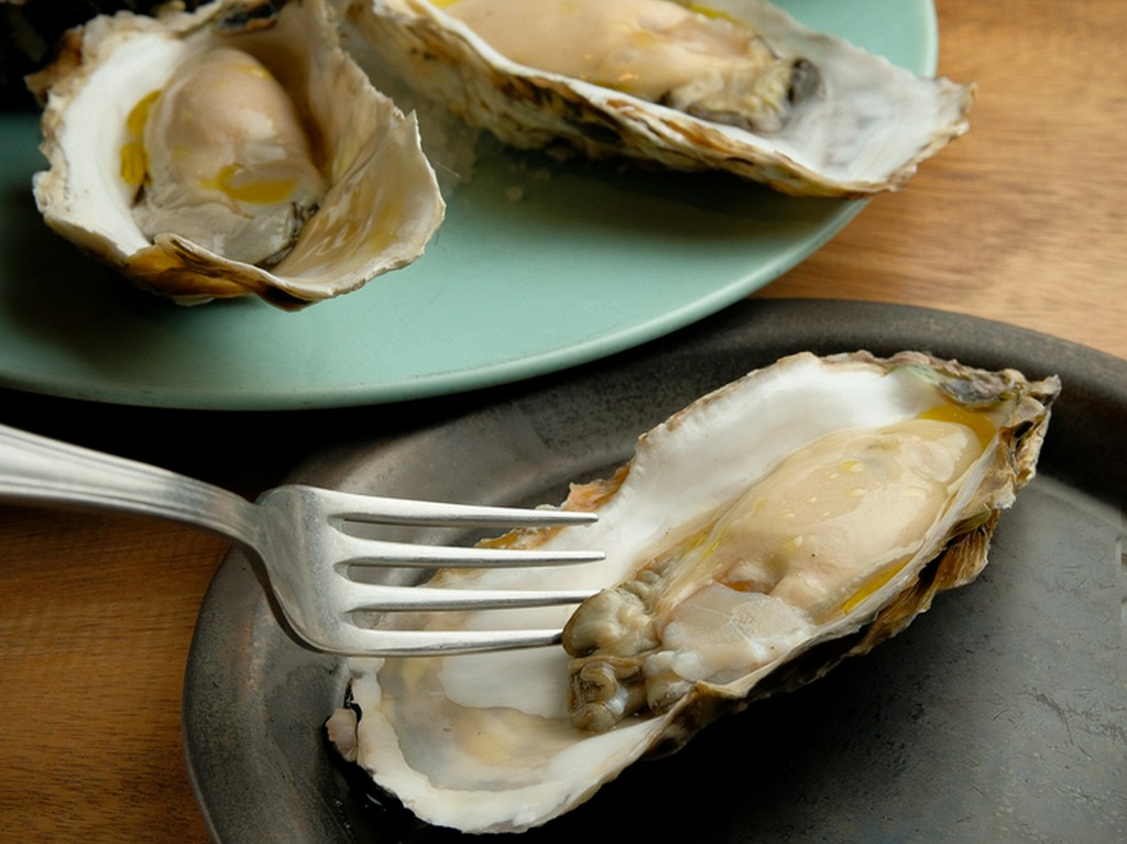 鮮度のよいものだけを『宮城県産　生牡蠣』