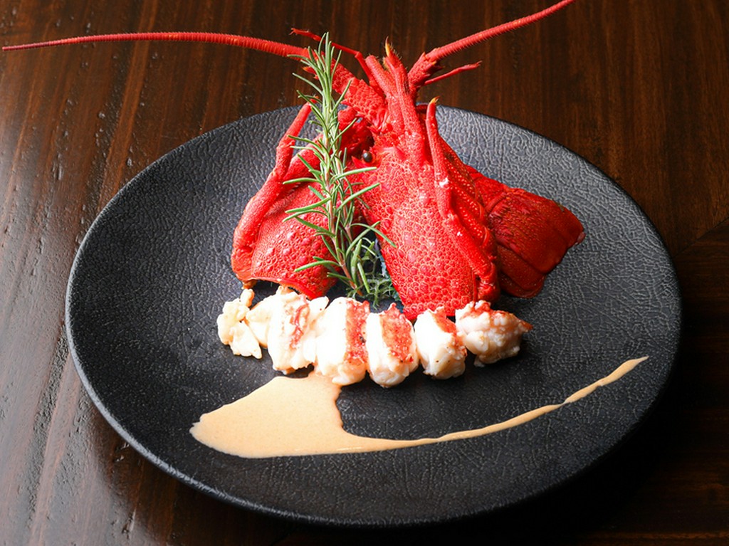 濃厚アメリケーヌソースで味わう『伊勢海老』