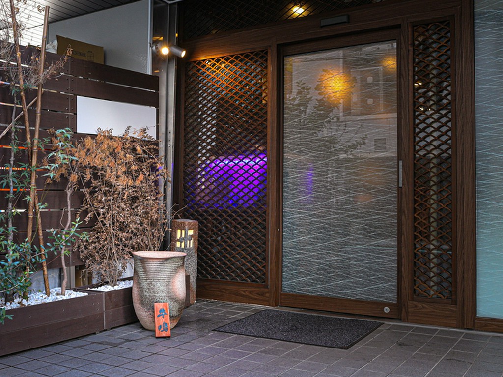 JRや私鉄各線「横浜」駅からすぐの便利な立地