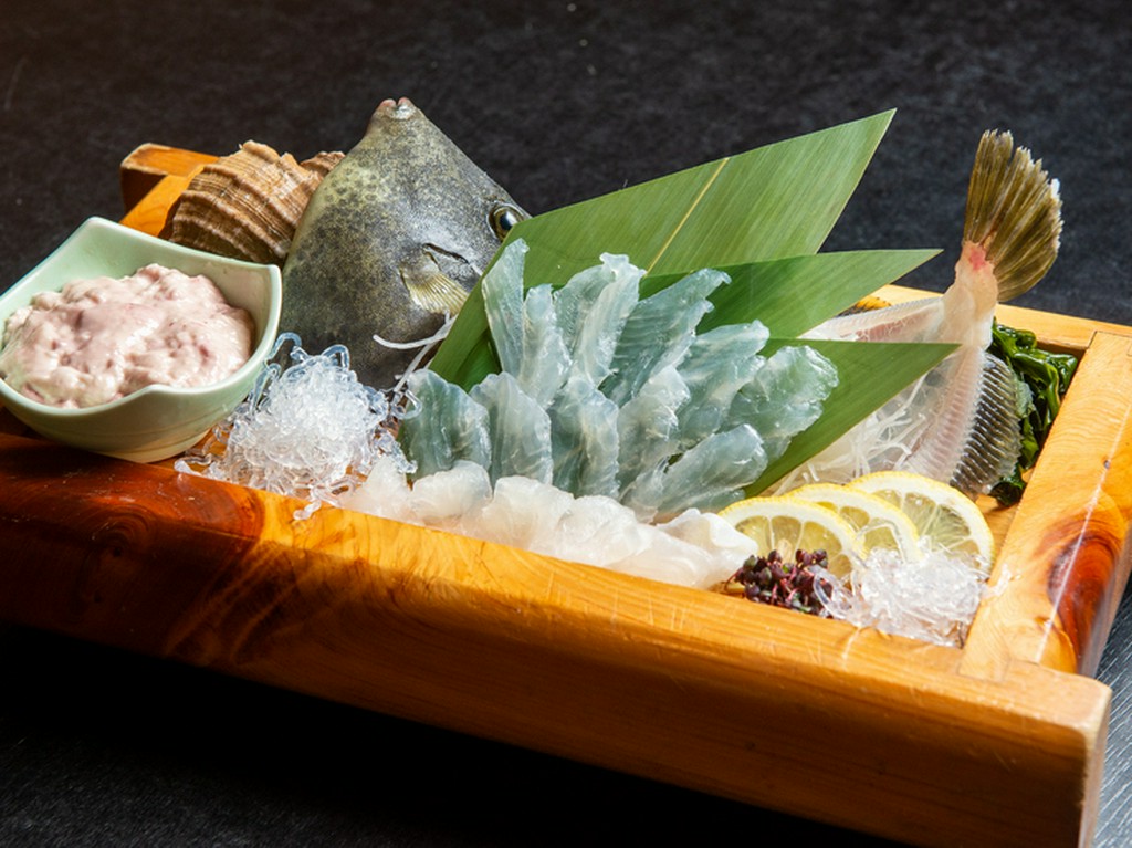 淡泊でまろやかな味わいの『カワハギの造り』