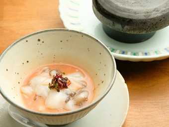 石焼で炙っていただく、香りもおいしい『たこの酒盗』