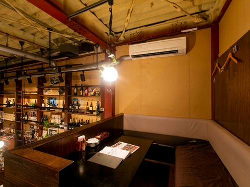 2階のロフト席はVIP感満載