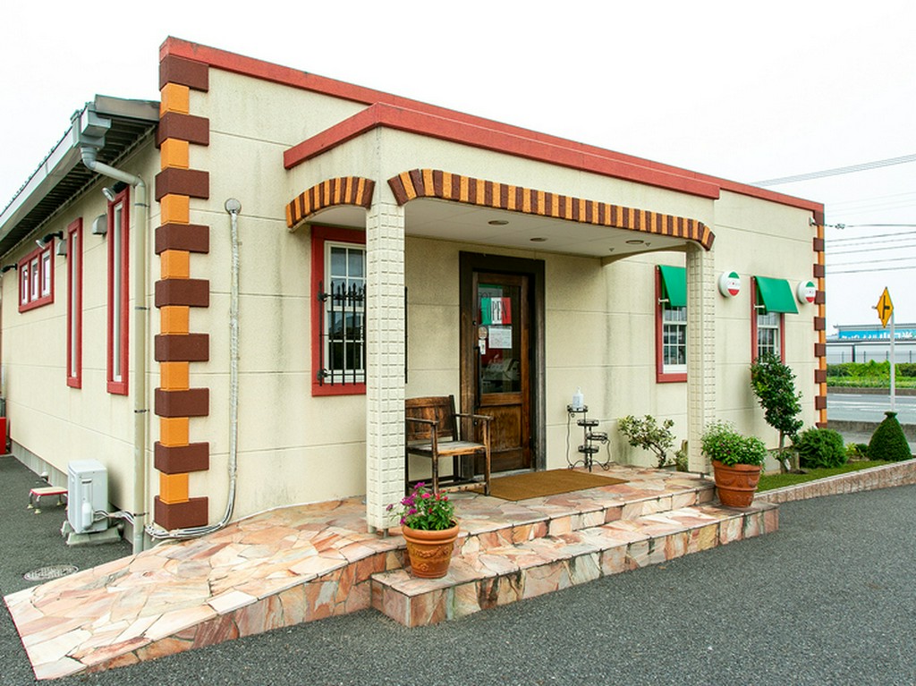 バラエティ豊かなオーダーバイキングが人気の店