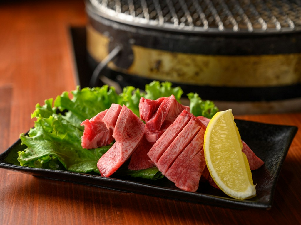 人気メニュー『厚切りタン』