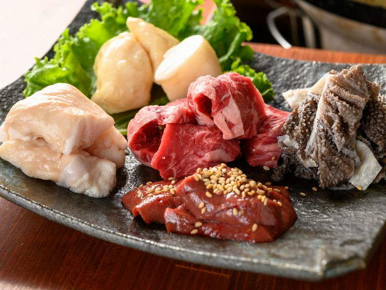 ホルモン好きにはたまらない『ホルモン盛り合わせ』