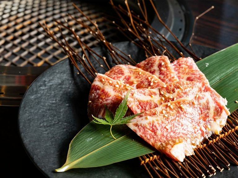 選りすぐりの国産牛をじっくりと堪能する