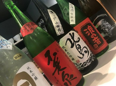 滋賀県産の日本酒も多数揃えております。