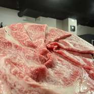 3種類から5種類の盛り合わせをお選びいただけます。その日毎に最高のものを提供するために部位の表記をしておりません。炙りで提供いたします。