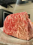 その日毎にお肉を変えております。オススメメニューをご覧ください。