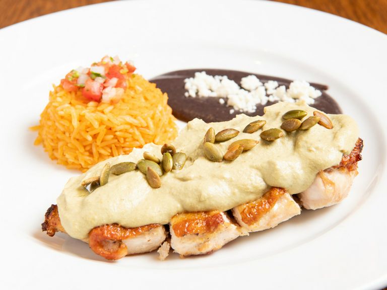 POLLO CON PIPIAN ／ポジョ コン ビビアン