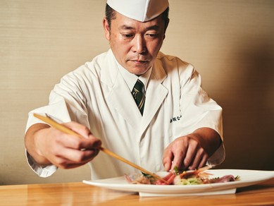 洗練された空間で、食事や会話を心ゆくまで堪能