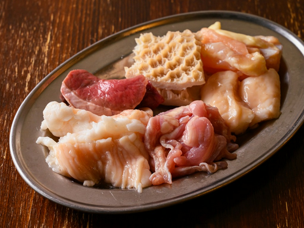 ホルモン6種盛り