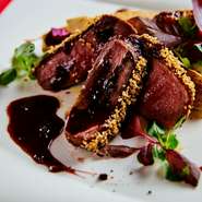 Sesami and Sansyo Covered Duck Breast with "Makomodake" and Ginger Sauce