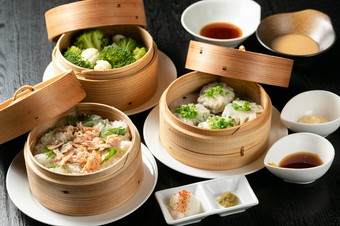 お肉から野菜まで種類豊富な『せいろ蒸し』