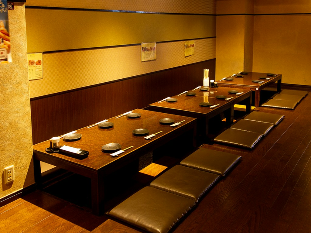 宴会にぴったり。こちらも掘りごたつ式なのでリラックスできます