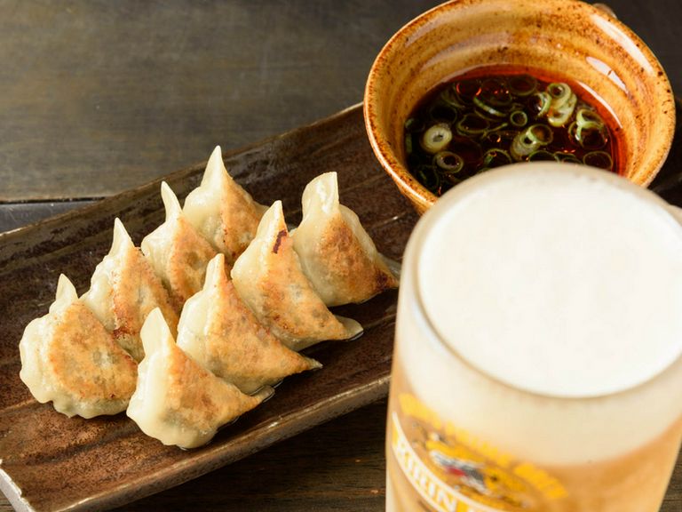ニラの香りが食欲をそそる『花子特製ニラギョーザ』