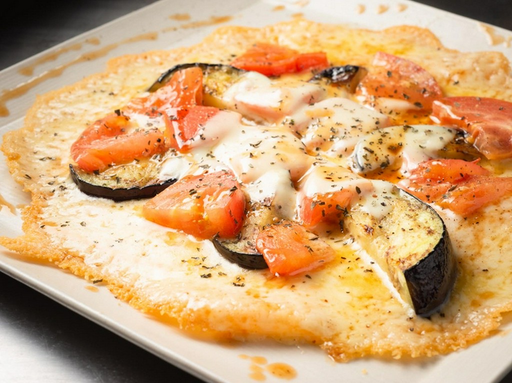 洋風な一品『ナストマトチーズバジル』