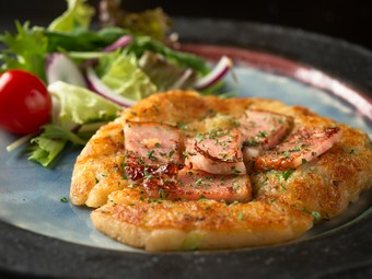 とろ～りクリームチーズと卵が絶品！『鉄板ポテトサラダ』