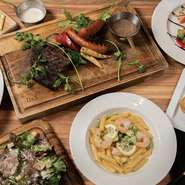 スパーク含む2.5H飲み放題!いつでも気軽にお楽しみ頂ける女子会プランをご用意致しました。仙台地野菜のサラダや素材の旨みを閉じ込めた肉グリル、デザートなど豪快なラインナップにて提供致します。

