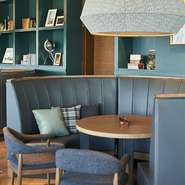 ファミリー向けの店内はご家族でのご利用にもおすすめです。