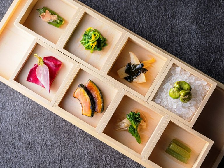 「現代里山料理」各地の素材を様々な調理法で現代風にアレンジ