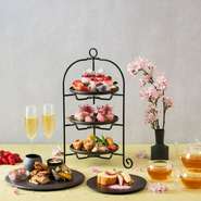 3～4月限定「いちご×桜」のスプリングアフタヌーンティー