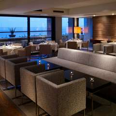 ホテル内のレストランです