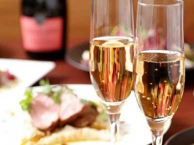 スパークリングワイン付き！歓送迎会は当店で