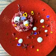 東地中海中東料理をモチーフとし、東海4県の食材を使用したモダンオリエンタル料理をご用意しております。