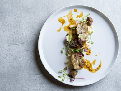 記念日/誕生日に！乾杯酒/ケーキ付コース各種ご用意しております