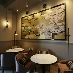 オシャレな雰囲気の店内は様々なシーンでご利用いただけます