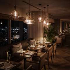 神戸を一望。ホテル最上階レストラン