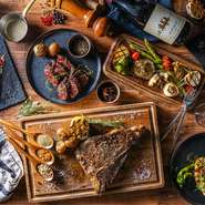 九州産和牛や旬の九州野菜、九州の塩など
九州の素材にこだわりながら、世界各国のスパイスでエッセンスを加えた、素材の旨味を丸ごと味わえるダイニングです。