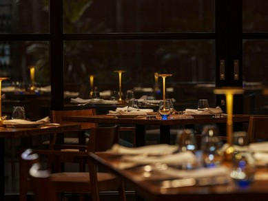 オシャレな雰囲気の店内は様々なシーンでご利用いただけます